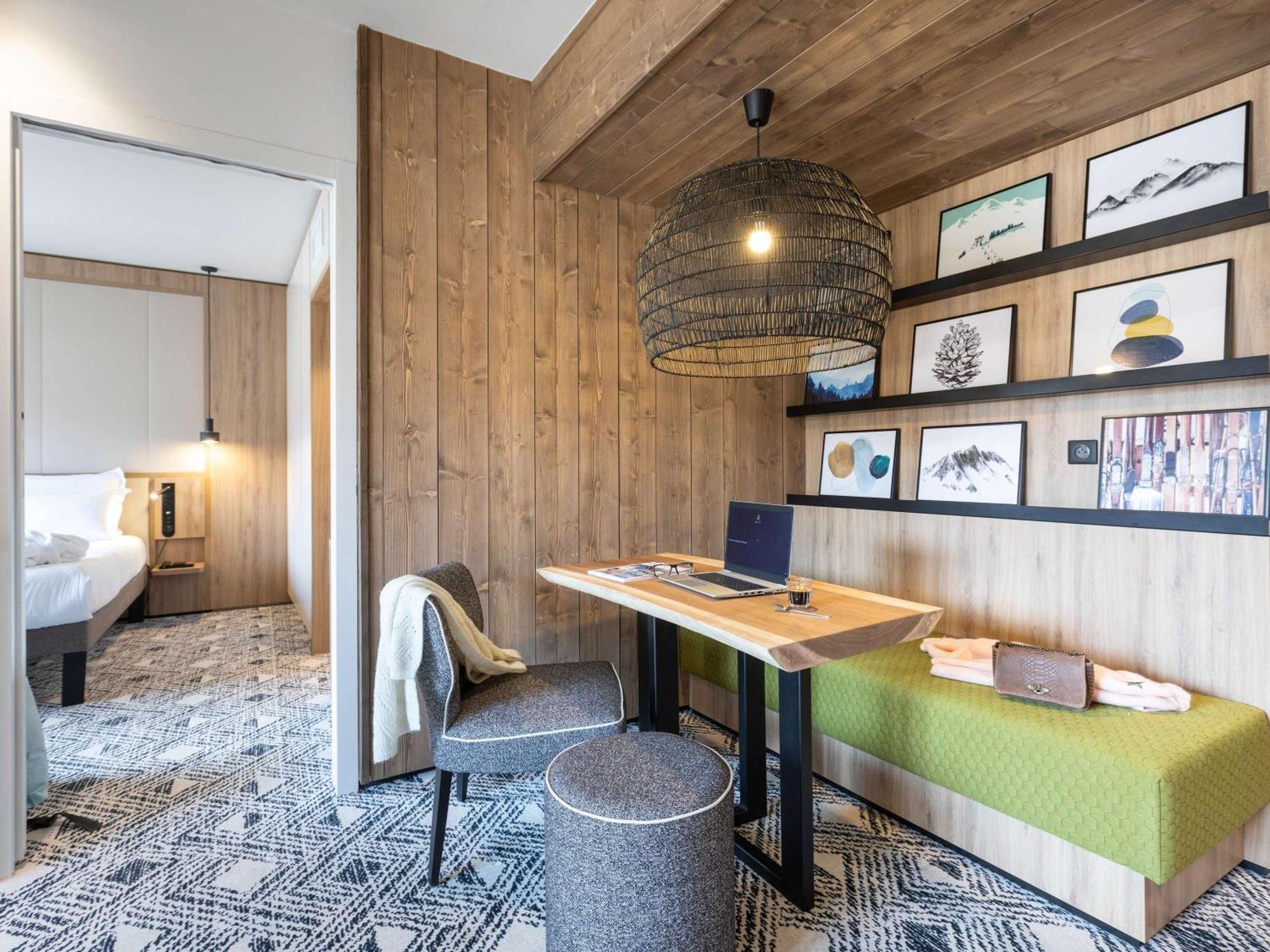 Hotel Novotel Mont-blanc 4*
